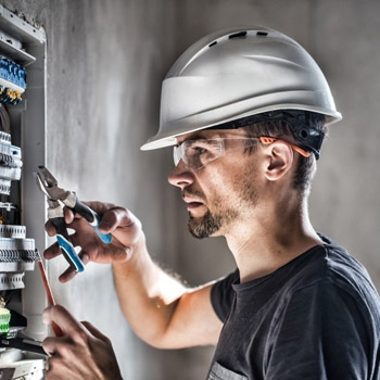 Curso profesional de Instalador Electricista de Baja Tensión en Oviedo, Gijón, Avilés, Langreo y León