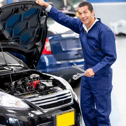 Curso profesional de MECÁNICO DE COCHES en Oviedo, Gijón, Avilés, Langreo y León